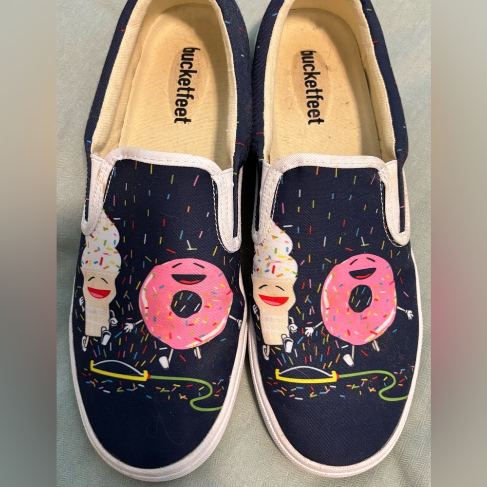 Bucket Feet sprinkle/donut slip on shoes